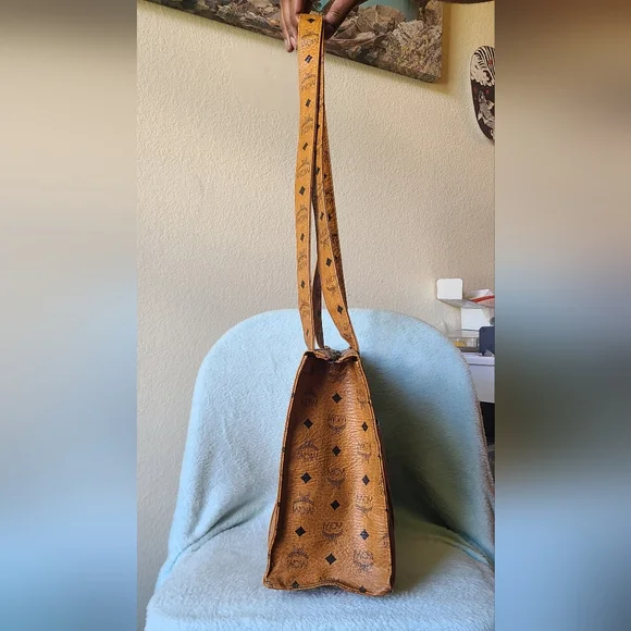 Vintage MCM Cognac Leather Tote Bag - Picture 3 of 13
